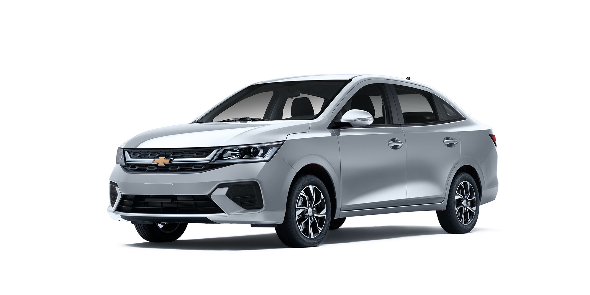 Nuevo auto tipo sedán Chevrolet Aveo 2026 en color plata metálico
