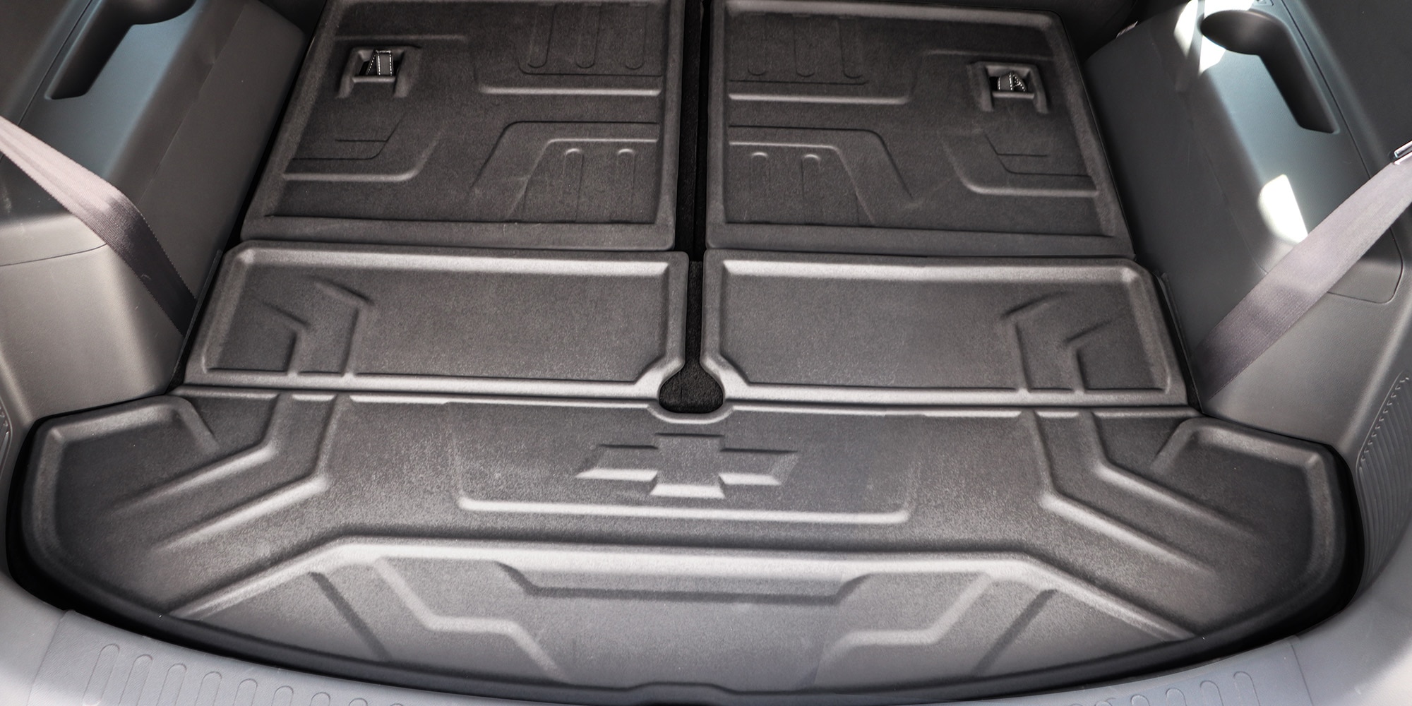 Tapete de cajuela para camioneta familiar de siete pasajeros de Chevrolet Captiva